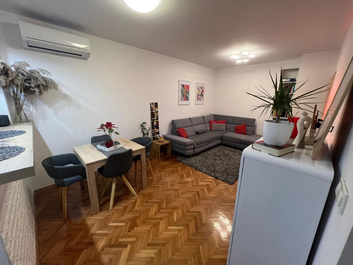 Mm Split Apartment - 5 Min By Car To The Beach & City Center - Free Public Parking Ngoại thất bức ảnh
