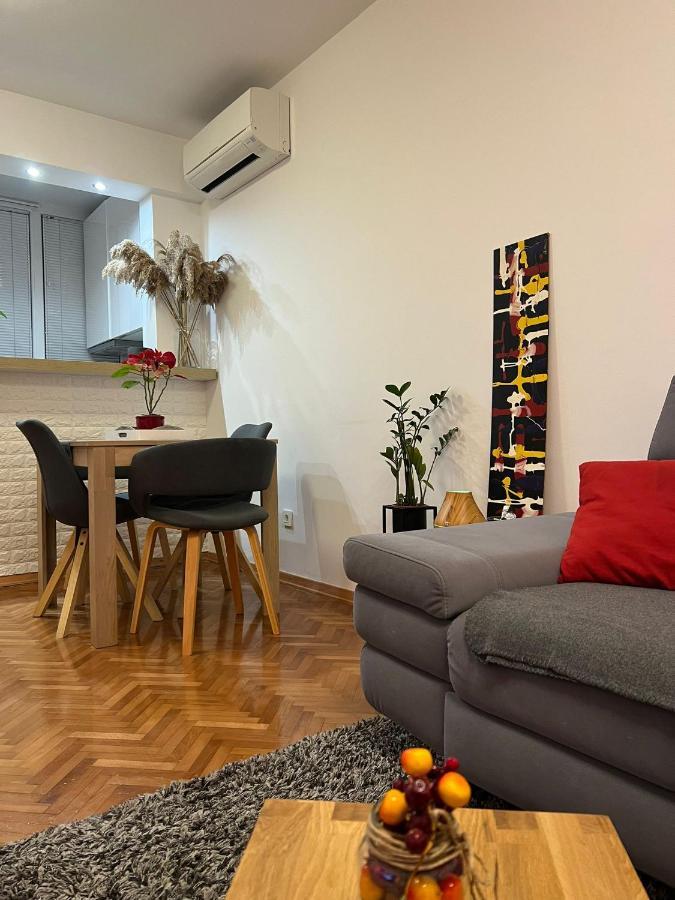 Mm Split Apartment - 5 Min By Car To The Beach & City Center - Free Public Parking Ngoại thất bức ảnh