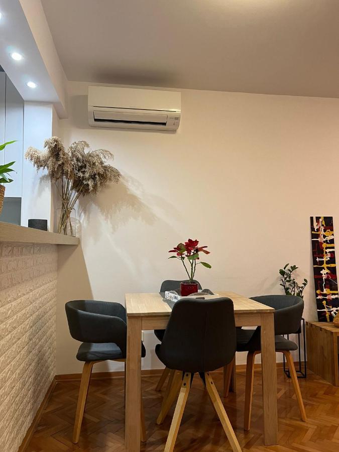 Mm Split Apartment - 5 Min By Car To The Beach & City Center - Free Public Parking Ngoại thất bức ảnh