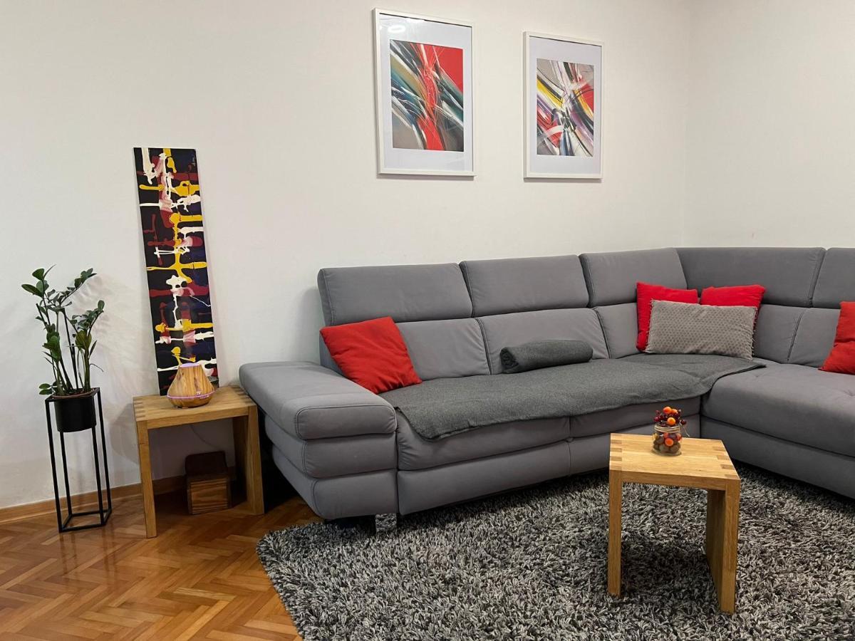 Mm Split Apartment - 5 Min By Car To The Beach & City Center - Free Public Parking Ngoại thất bức ảnh