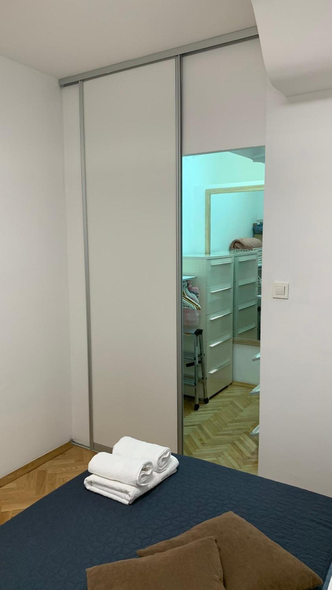 Mm Split Apartment - 5 Min By Car To The Beach & City Center - Free Public Parking Ngoại thất bức ảnh